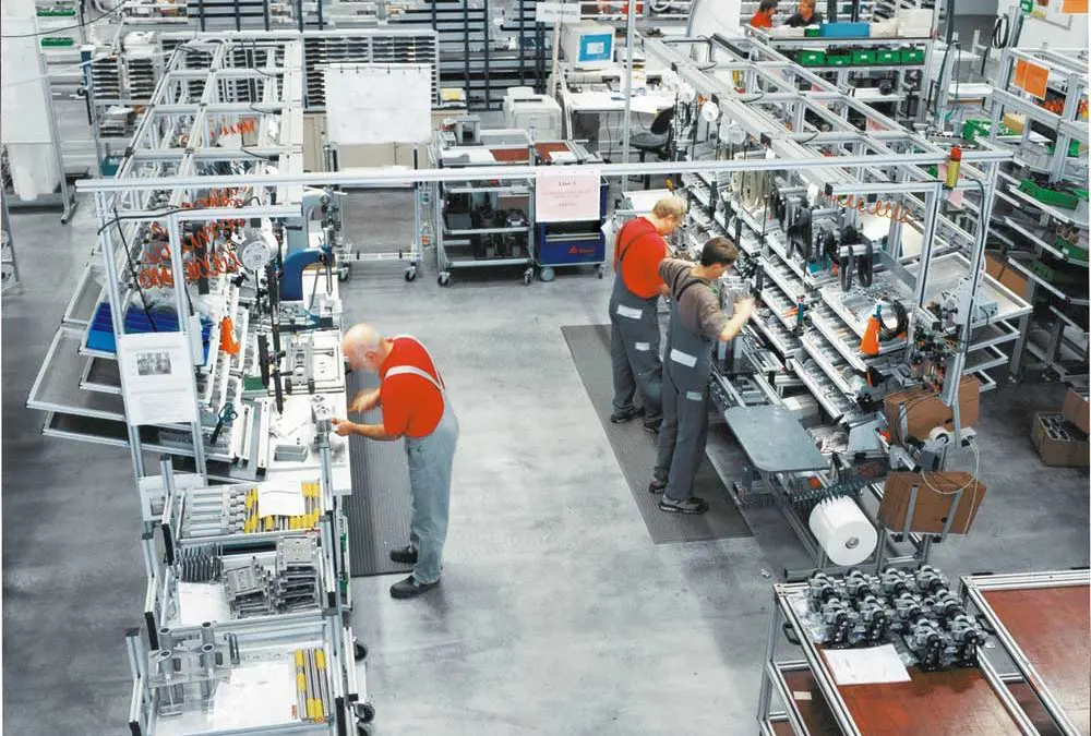 Bosch Rexroth presenta i suoi nuovi prodotti alla fiera BIMEC 2005
