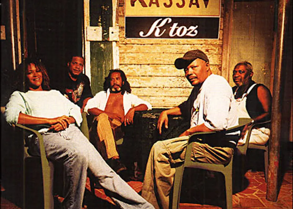 Musica zouk delle Antille, con i colori e l’allegria dei Kassav