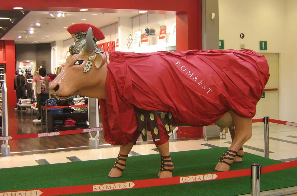 Romaest tra le piazze della Cow Parade Roma 2010