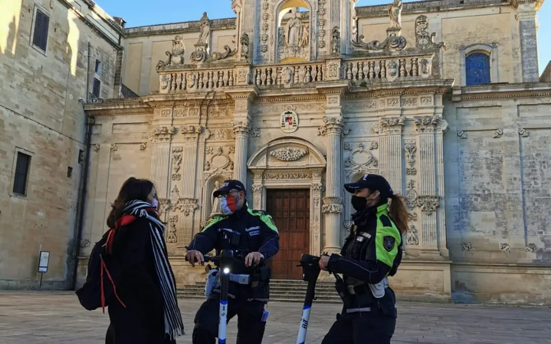 Da Venezia a Lecce la polizia locale utilizza il monopattino per il controllo delle zone a traffico limitato