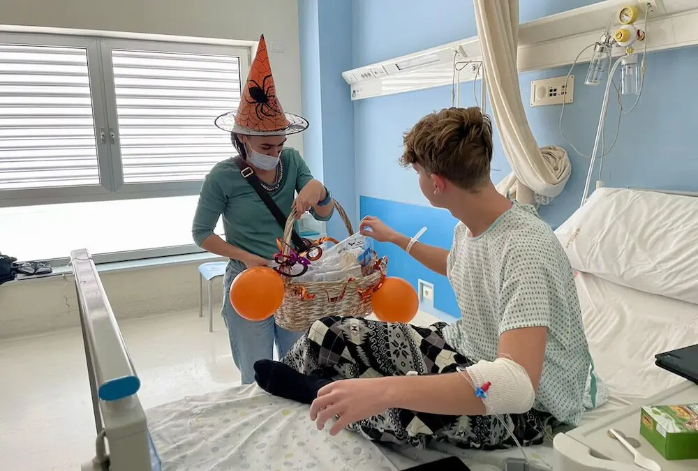 Villaggio Amico: un dono per Halloween ai piccoli pazienti dell’Ospedale di Legnano