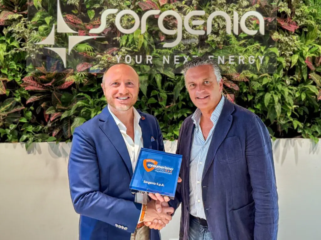 da sx. Luigi Gabriele, presidente di Consumerismo e Alessandro Bertoli, direttore Mercato di Sorgenia.