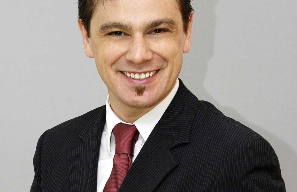 La società si articola ora in diverse business unit con una
squadra rinnovata