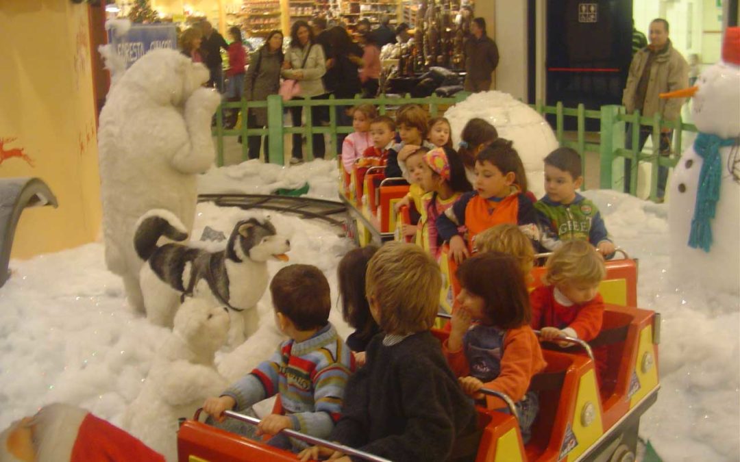 Il “Babbo Natale Express” e i presepi più belli 
colorano le strenne del Centrosarca