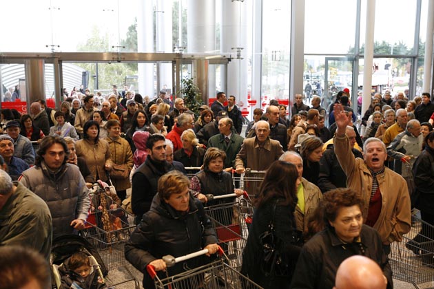 Autorità e grande affluenza all’inaugurazione della nuova ala del Centro Commerciale Carosello