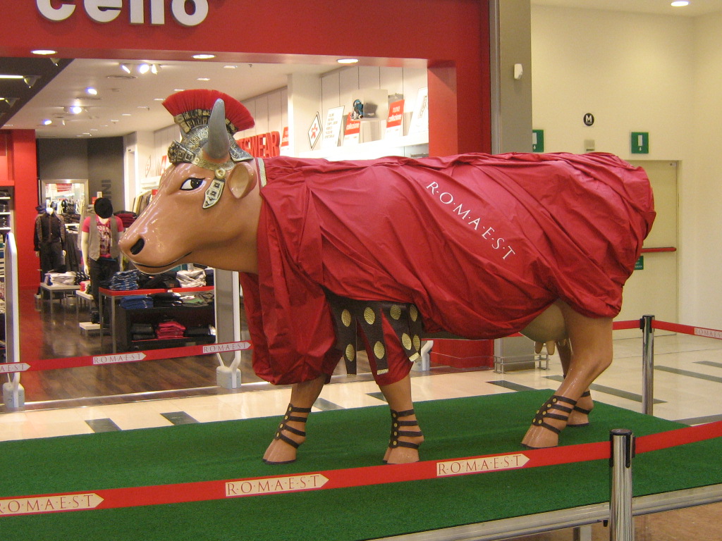 Romaest tra le piazze della Cow Parade Roma 2010