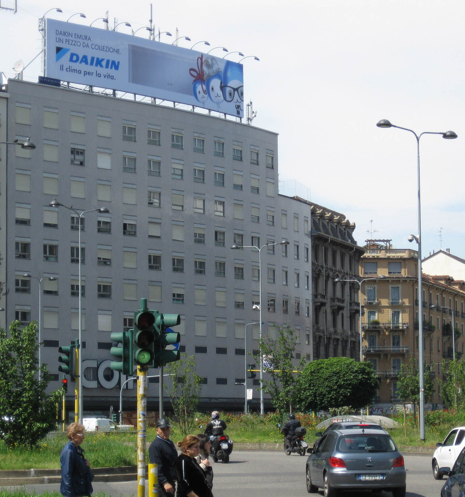 Il puro design di Daikin sfila anche in città