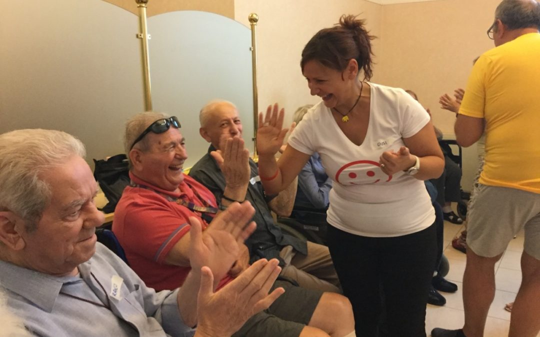 Al Villaggio Amico si ride, con lo yoga
