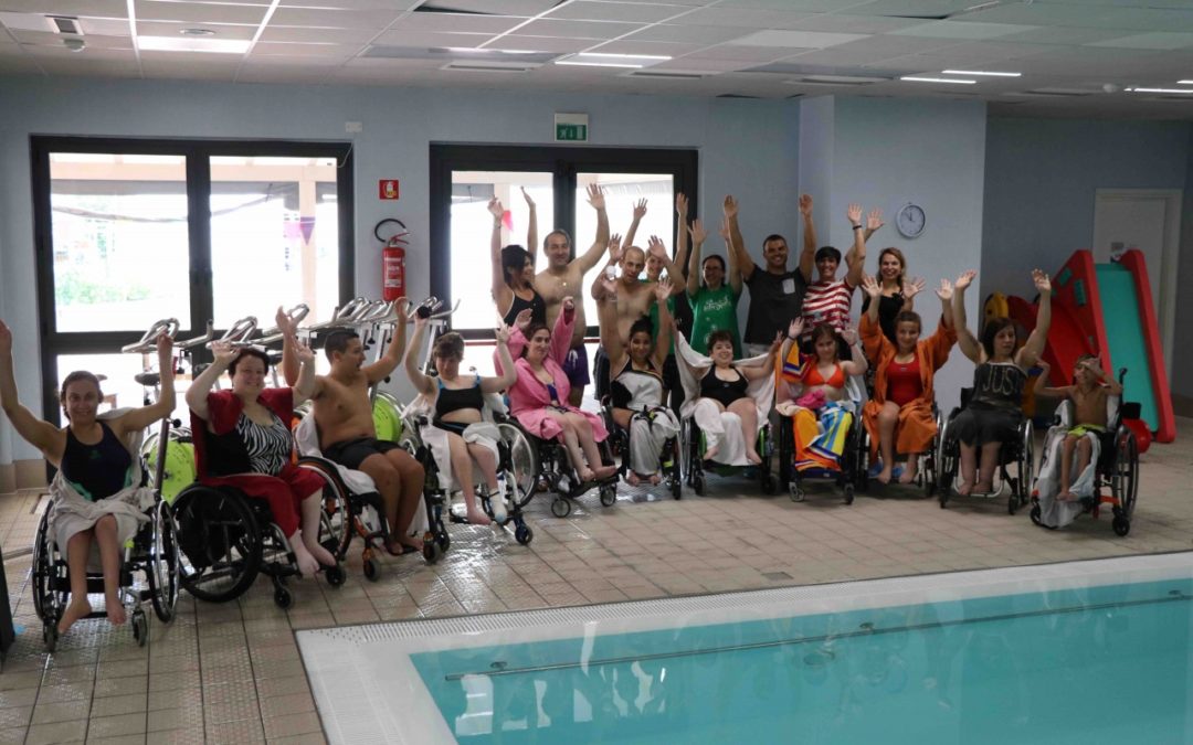 Al Villaggio Amico appuntamento in piscina con il campione mondiale di sci nautico Daniele Cassioli