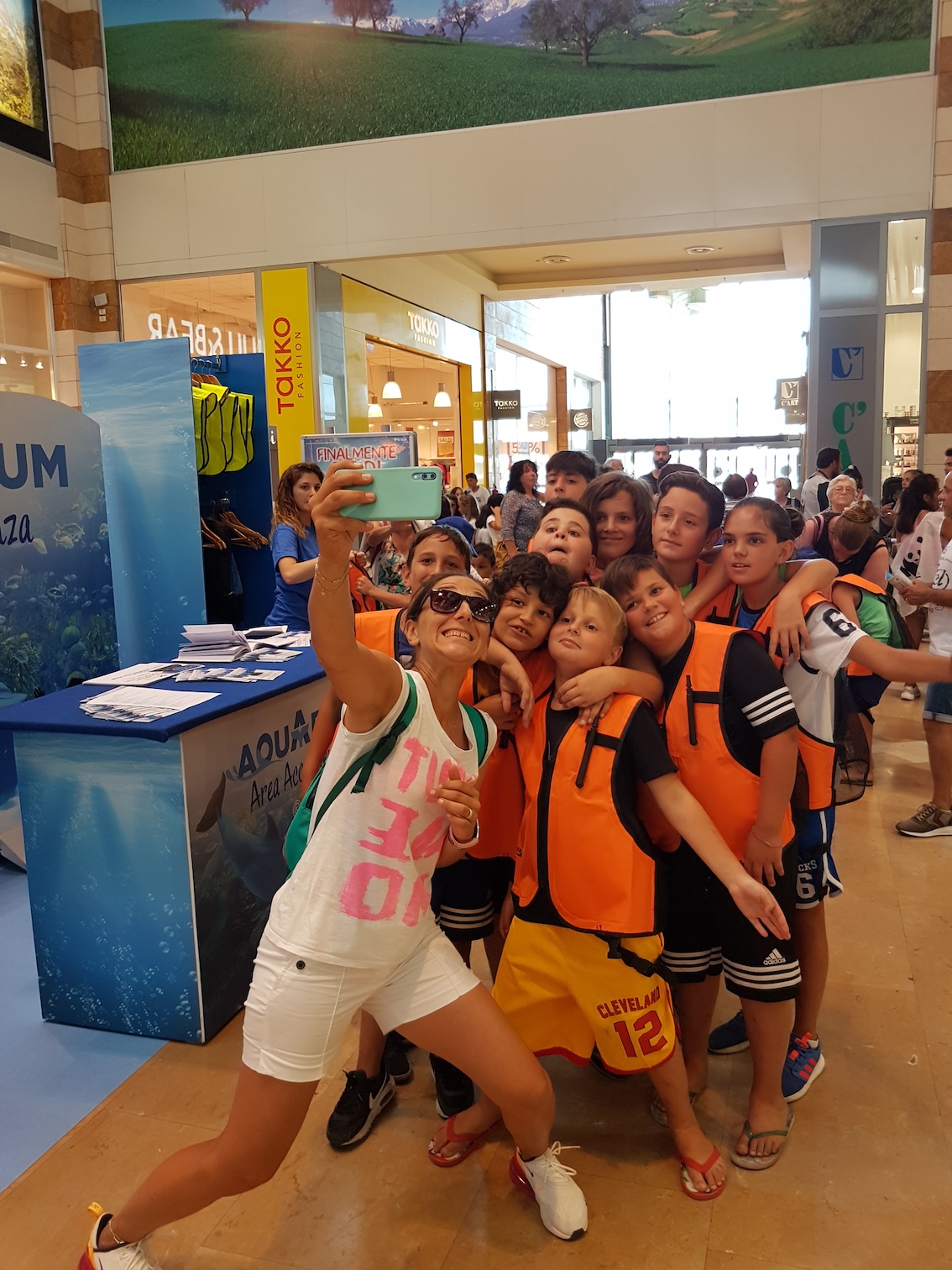 Aquarium, creature del mare:  al centro commerciale Gran Sasso prosegue con successo il progetto didattico per la difesa degli oceani