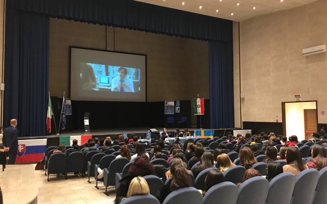 L’istituto E. Majorana di S. Maria a Vico (Ce) partecipa al progetto di orientamento del Gruppo AQR