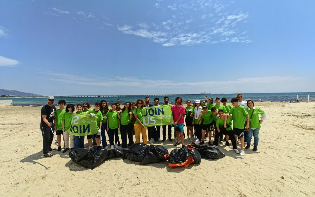 Plogging a Manfredonia: Sorgenia con il progetto M.A.R.E. nella spiaggia Castello