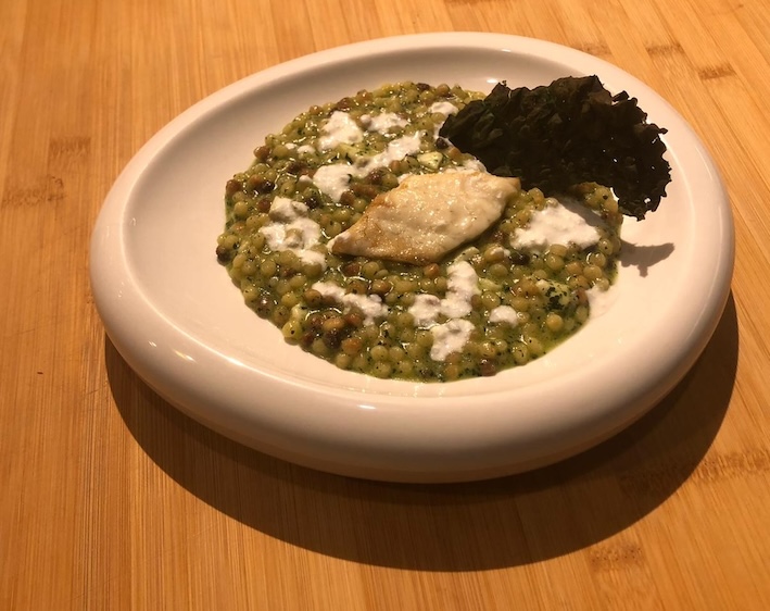 Fregola risottata con orata Aqua de Mâ: un mix gustoso tra tradizione culinaria sarda e ligure