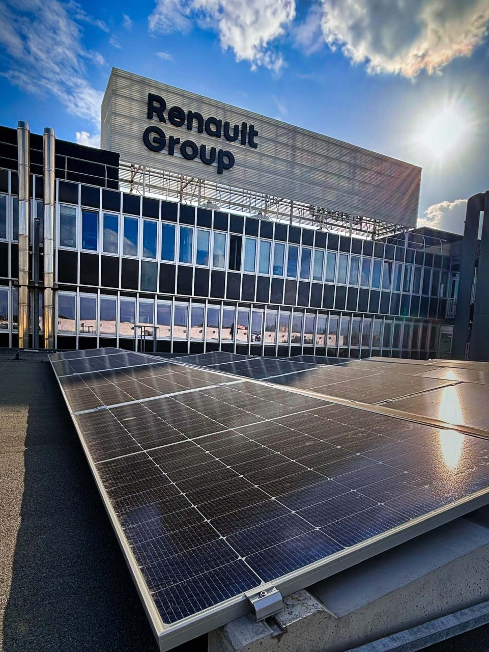 Con il fotovoltaico di Sorgenia, il Gruppo Renault Italia riduce l’impatto ambientale della propria sede