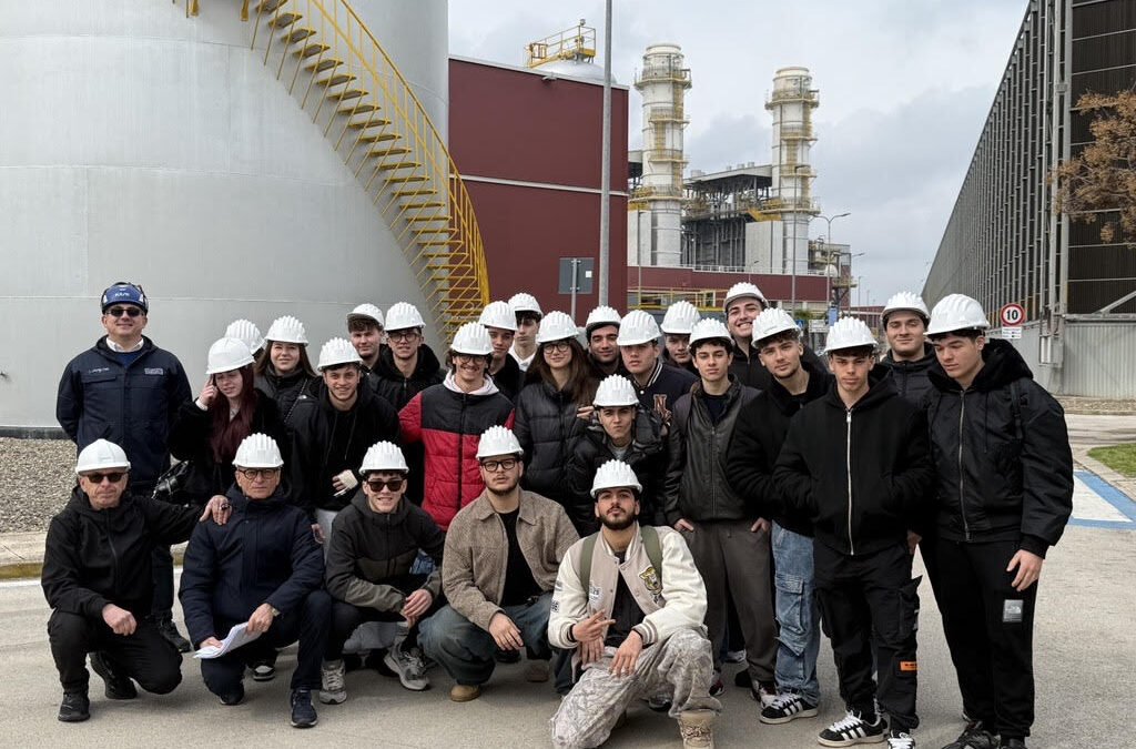 Sorgenia apre la centrale di Modugno a trenta studenti baresi